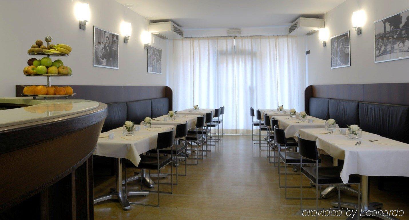 Hotel Masini Forlì Restoran fotoğraf